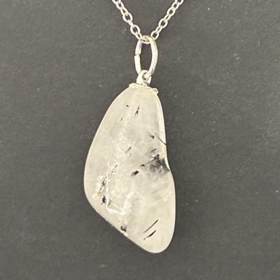 QUARTZ TOURMALINE PENDENTIF 11