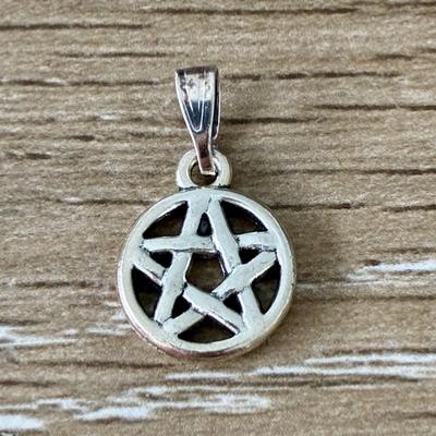PENTACLE PENDENTIF