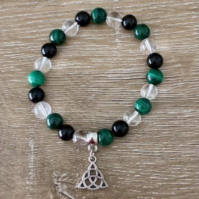 Triquetra pour Protection Equilibre et Mdiumnit : Quelle Pierre ou Bracelet en Lithothrapie