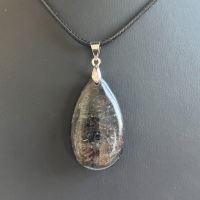 NUUMITE PENDENTIF