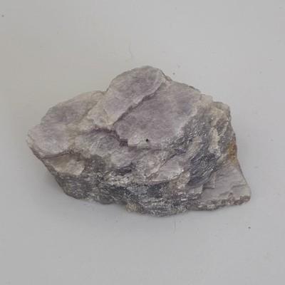 MICA PIERRE BRUTE