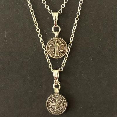 ST BENOIT PENDENTIF