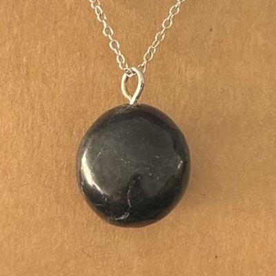 SHUNGITE PENDENTIF 1