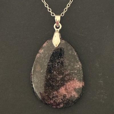 RHODONITE PENDENTIF 9