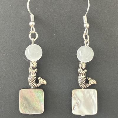 ANIMAL TOTEM SIRENE BOUCLES D OREILLE