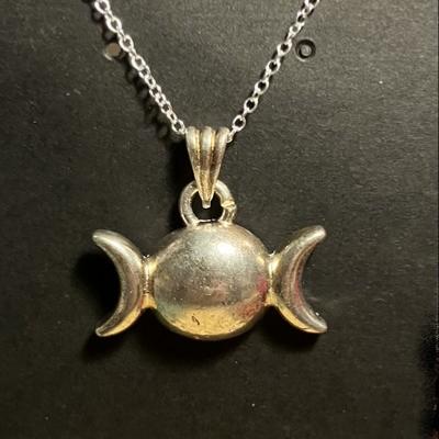 TRIPLE LUNE PENDENTIF