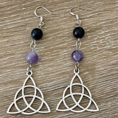 BOUCLES D OREILLE TRIQUETRA