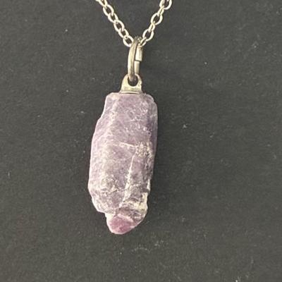 RUBIS PENDENTIF BRUT 2
